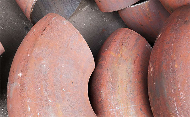 鋼頂管廠家，2620給水螺旋鋼管廠家，鋼材場(chǎng)鍍鋅板管，2400mm螺旋管