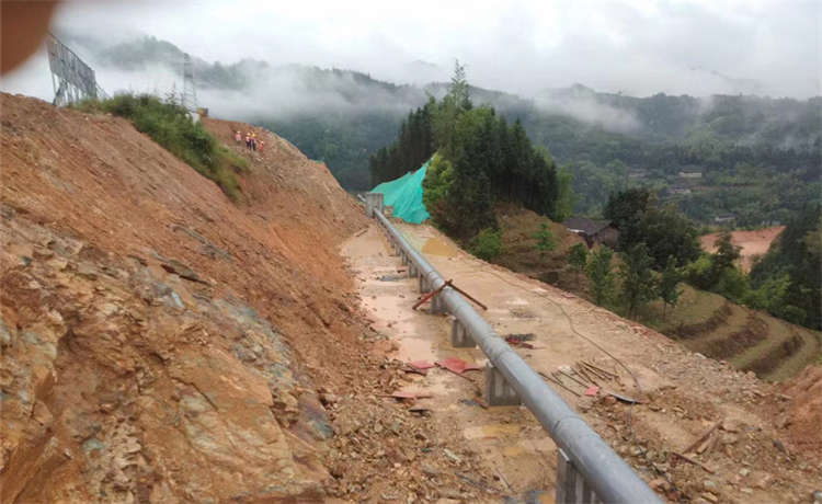 711mm螺旋鋼管，南寧自來水供水鋼管，DN200螺旋管，濾水鋼管廠家