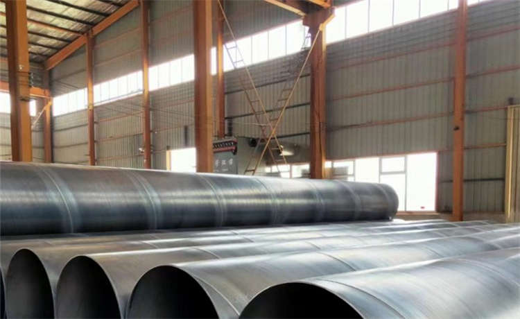 2000排污螺旋焊管廠家，900mm螺旋鋼管，325mm污水防腐螺旋管生產(chǎn)廠家，鋼材場(chǎng)螺旋鋼管