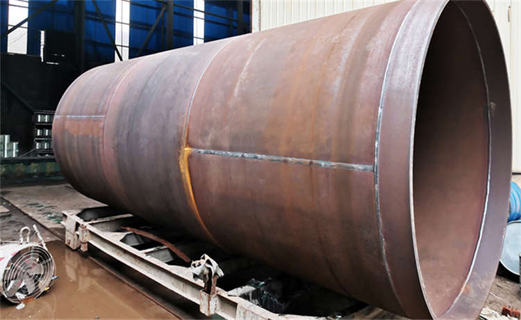 426-8螺旋鋼管，柳州內(nèi)直徑350mm螺旋鋼管，鋼材場(chǎng)螺旋管，鍍鋅螺旋鋼管廠家