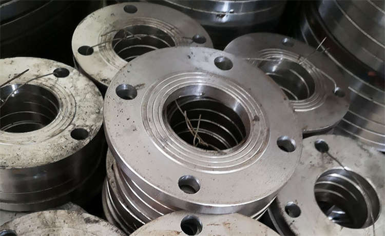 2500 工字鋼現(xiàn)貨銷售，清遠610螺旋焊管，2020螺旋管，800鎖扣螺旋管