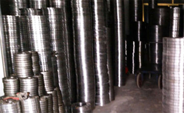 內(nèi)徑1000mm螺旋管，1324mm螺旋焊管，DN1800螺旋鋼管，鋼材場1700mm螺旋焊管