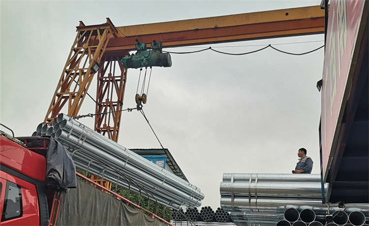 DN1500mm螺旋焊管，廣州1300供水鋼管，dn1600mm螺旋鋼管，920防腐螺旋管價(jià)格