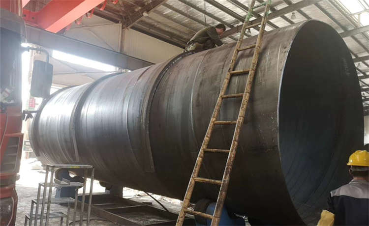 406mm螺旋焊管，920-6mm螺旋管，鋼材場(chǎng)鋼護(hù)筒廠家，鍍鋅槽鋼