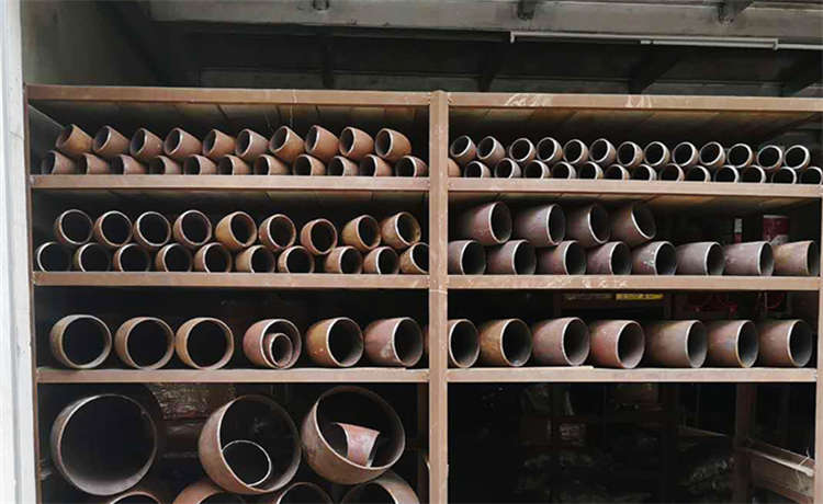 鋼材場(chǎng)排水螺旋鋼管，2150mm打樁鋼護(hù)筒，529-10螺旋焊管，800螺旋焊管